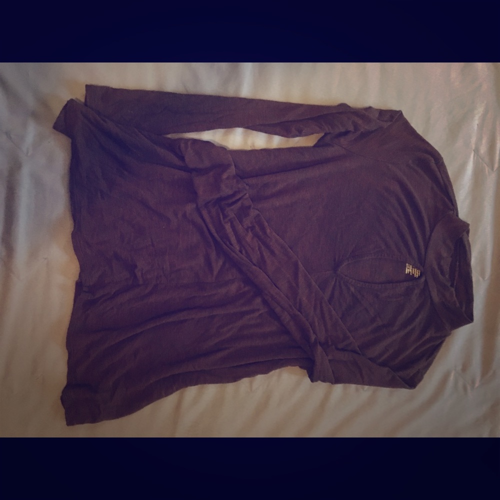 Maroon keyhole date night top!